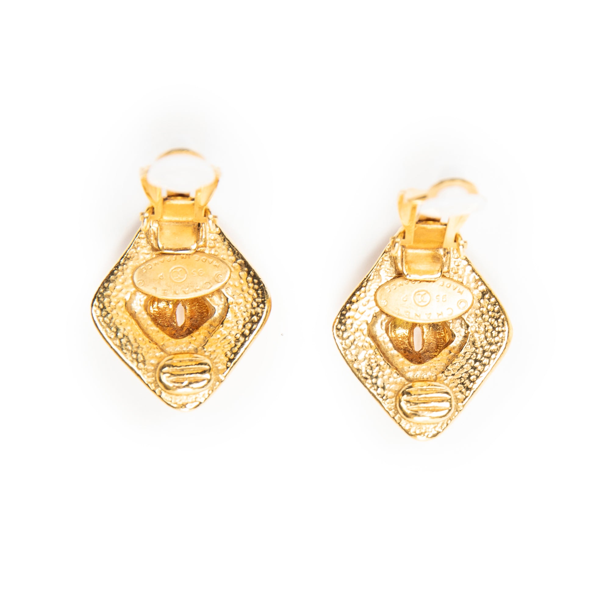 Earrings CC Diamond-shaped Clip On Earrings Gold Gold Plated