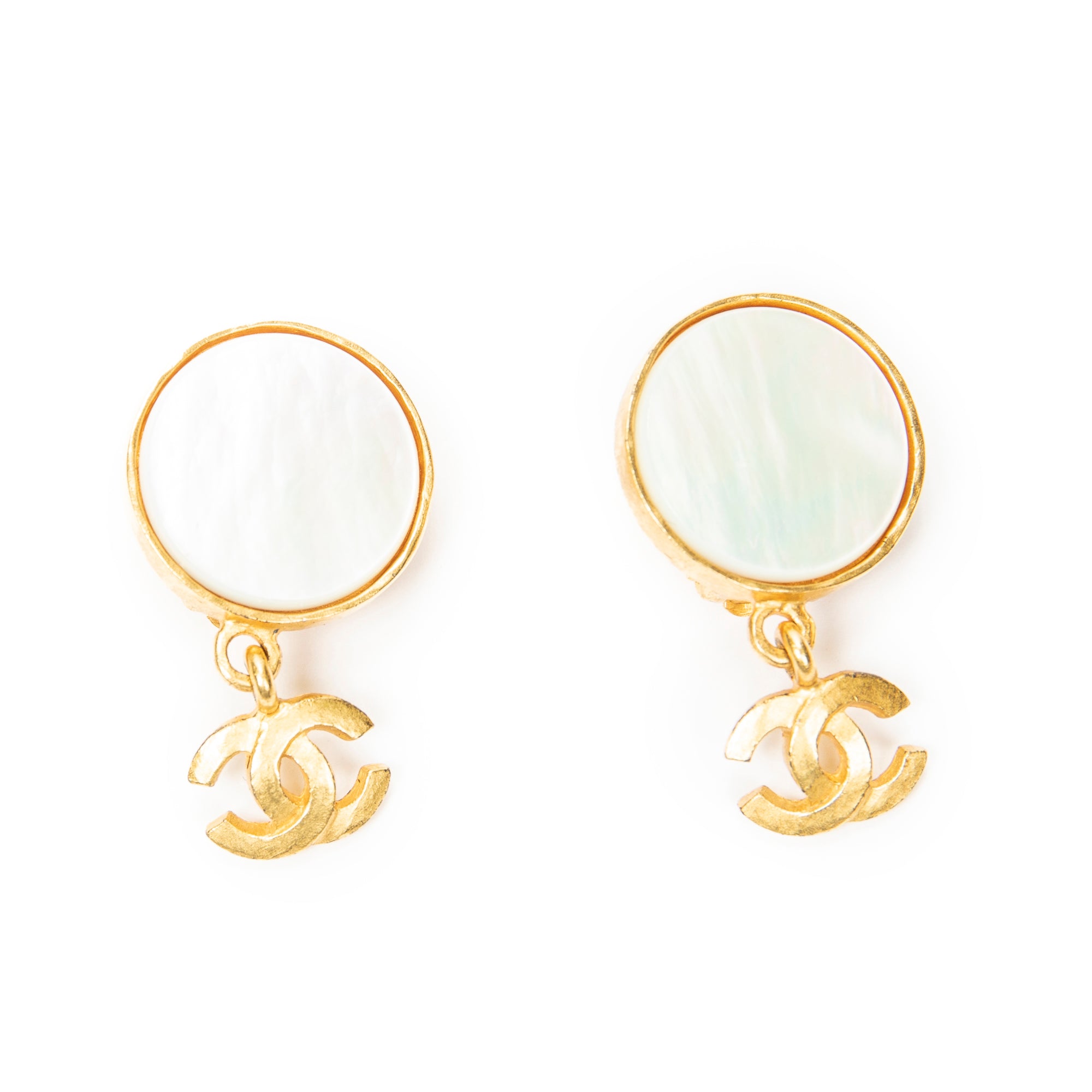 Earrings CC Mother of Pearl Dangle Clip On Earrings Gold Gold Plated