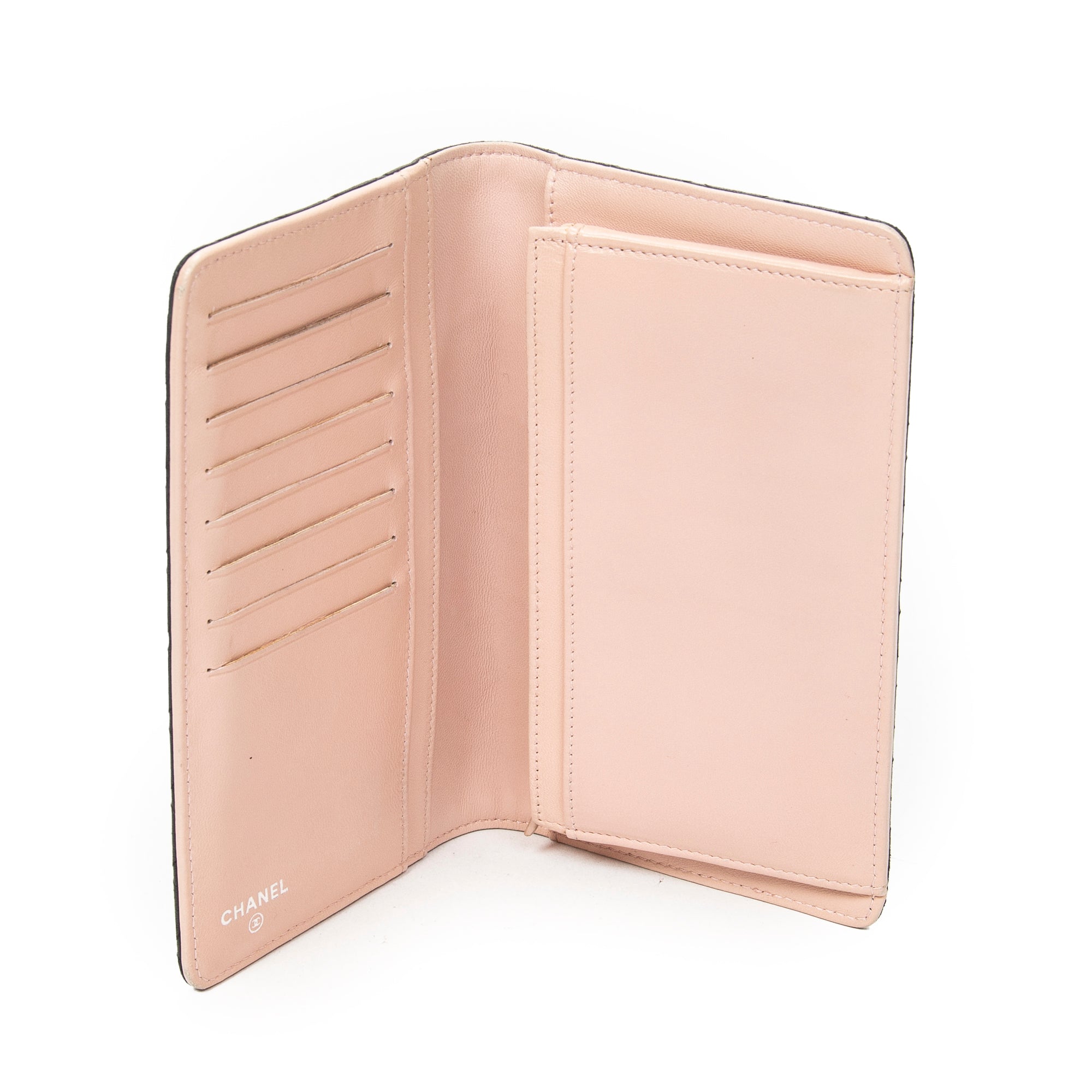 Wallet CC Vertical L Yen Wallet Black Quilted Lambskin Leather