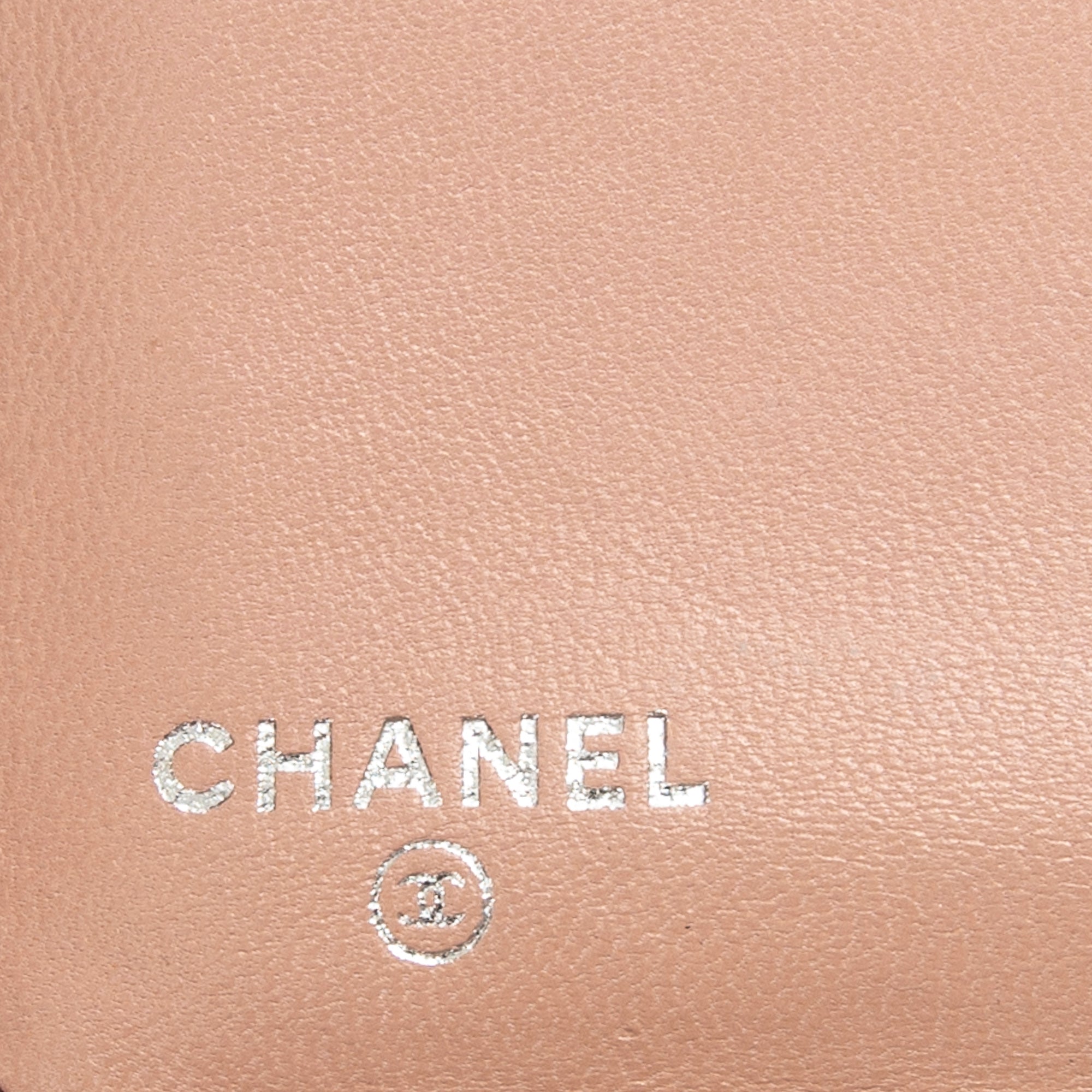 Wallet CC Vertical L Yen Wallet Black Quilted Lambskin Leather