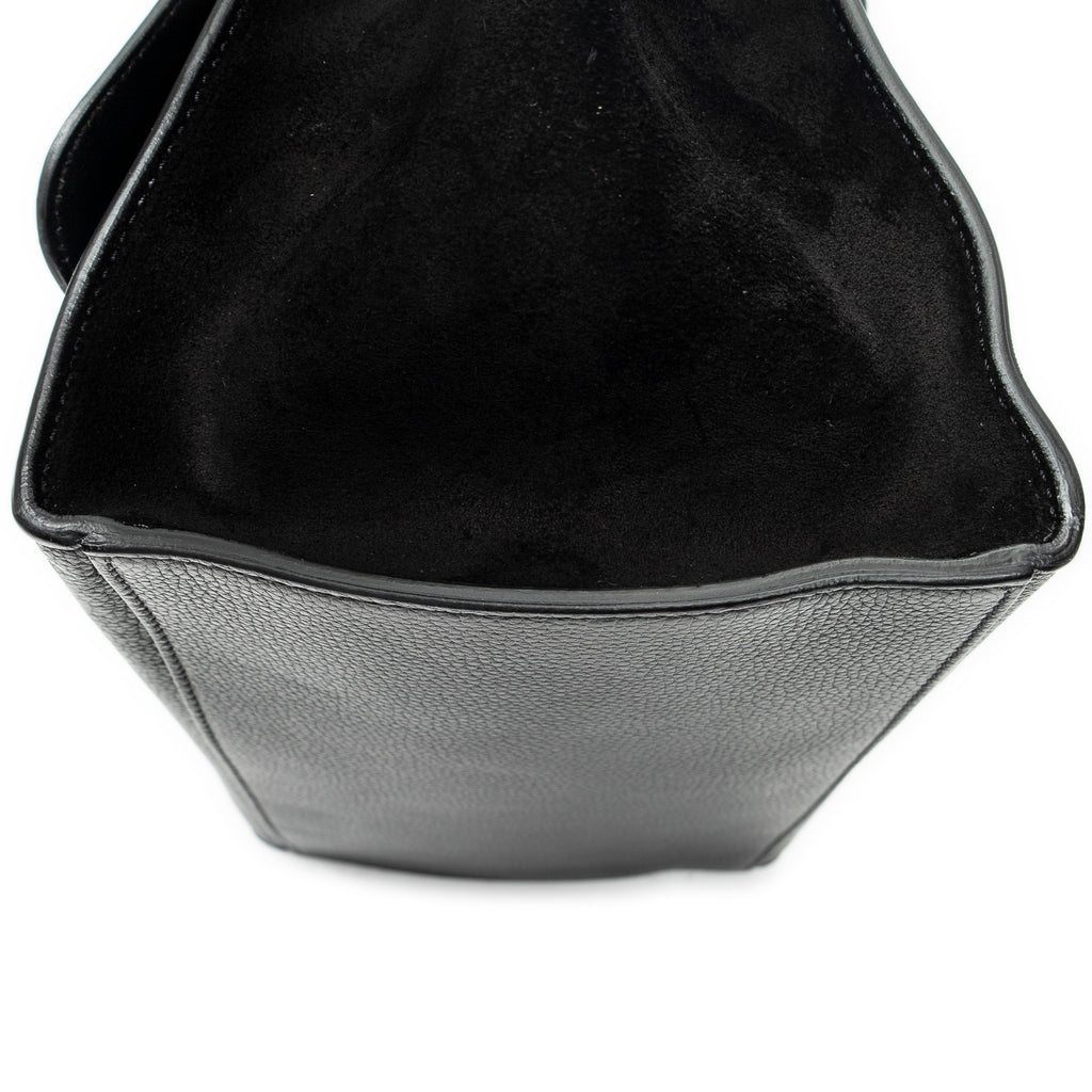 Shoulder Bag Medium Trapeze Black Grained Calfskin Leather