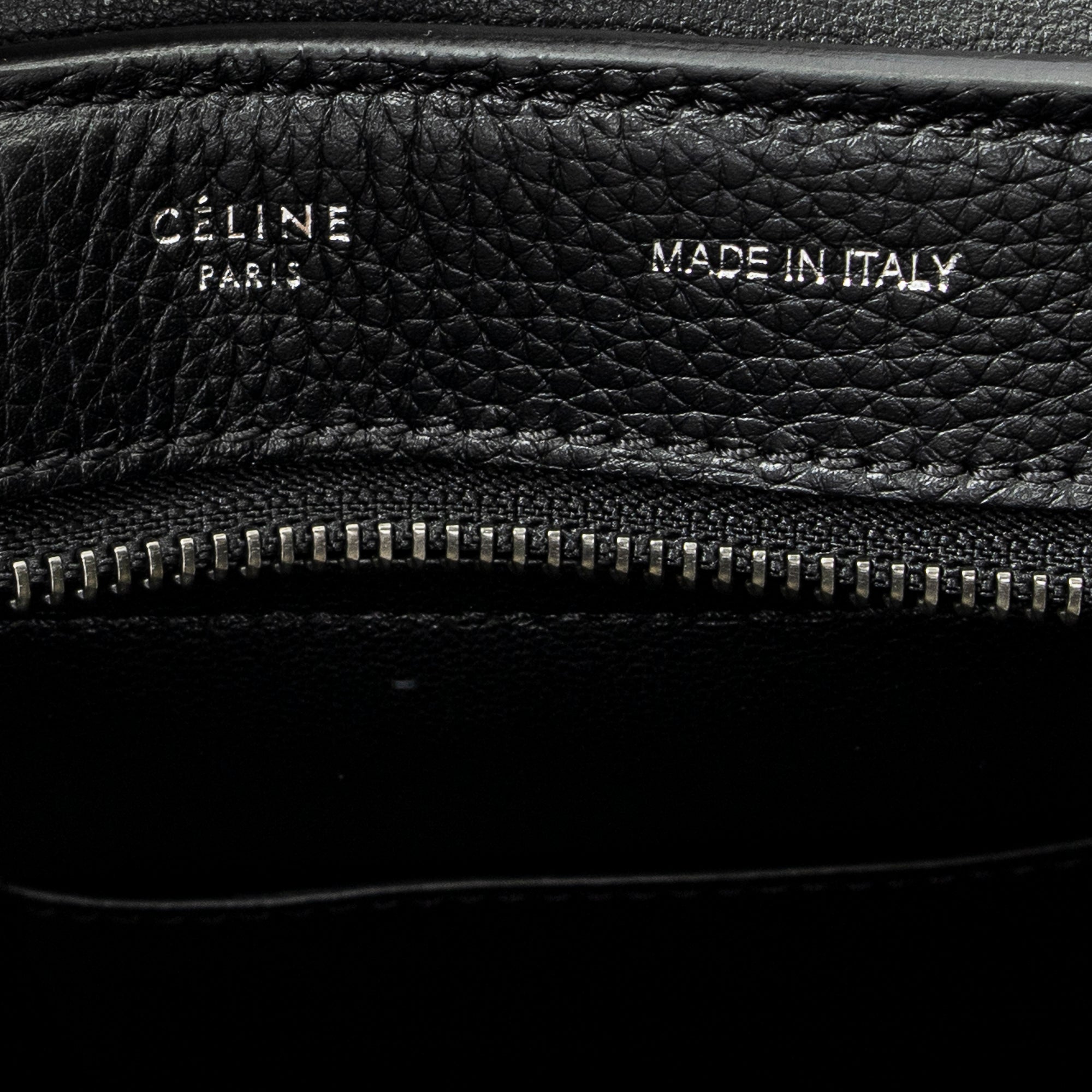 Shoulder Bag Medium Trapeze Black Grained Calfskin Leather