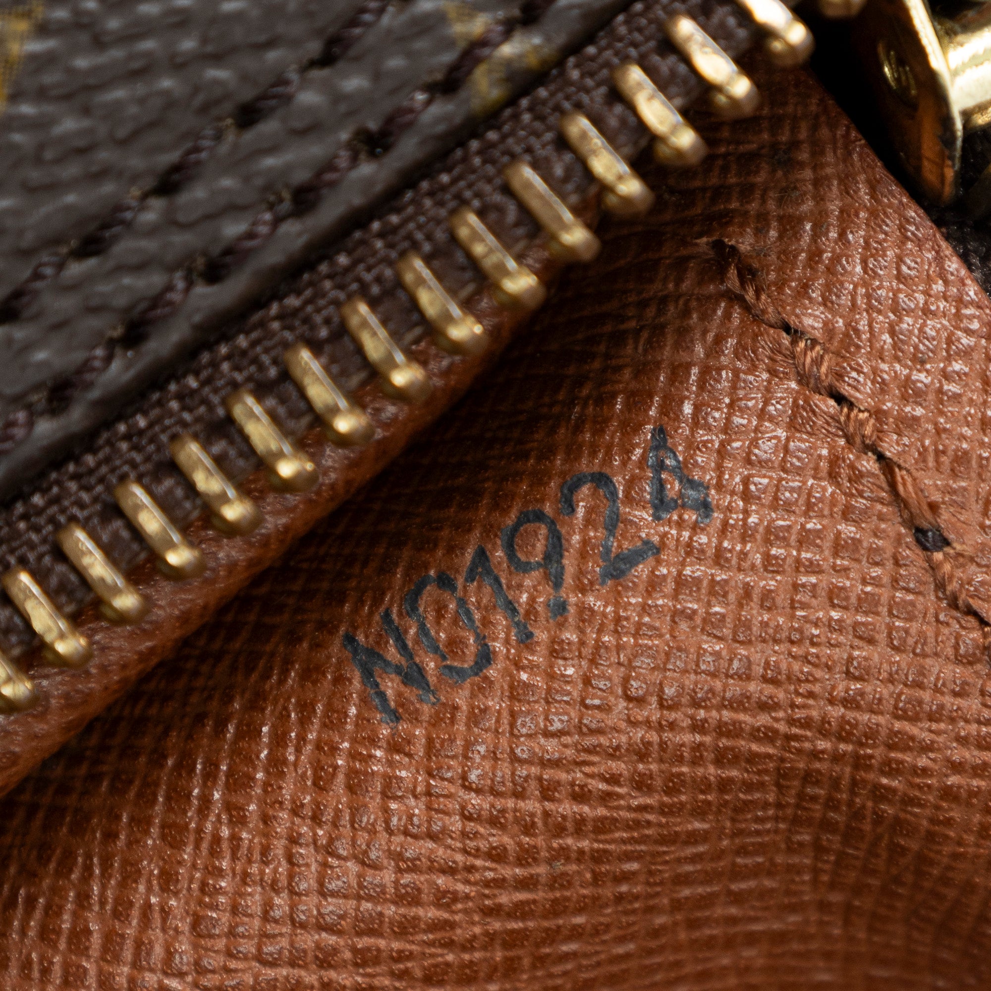 Shoulder Bag Papillon 30 Brown Monogram Canvas