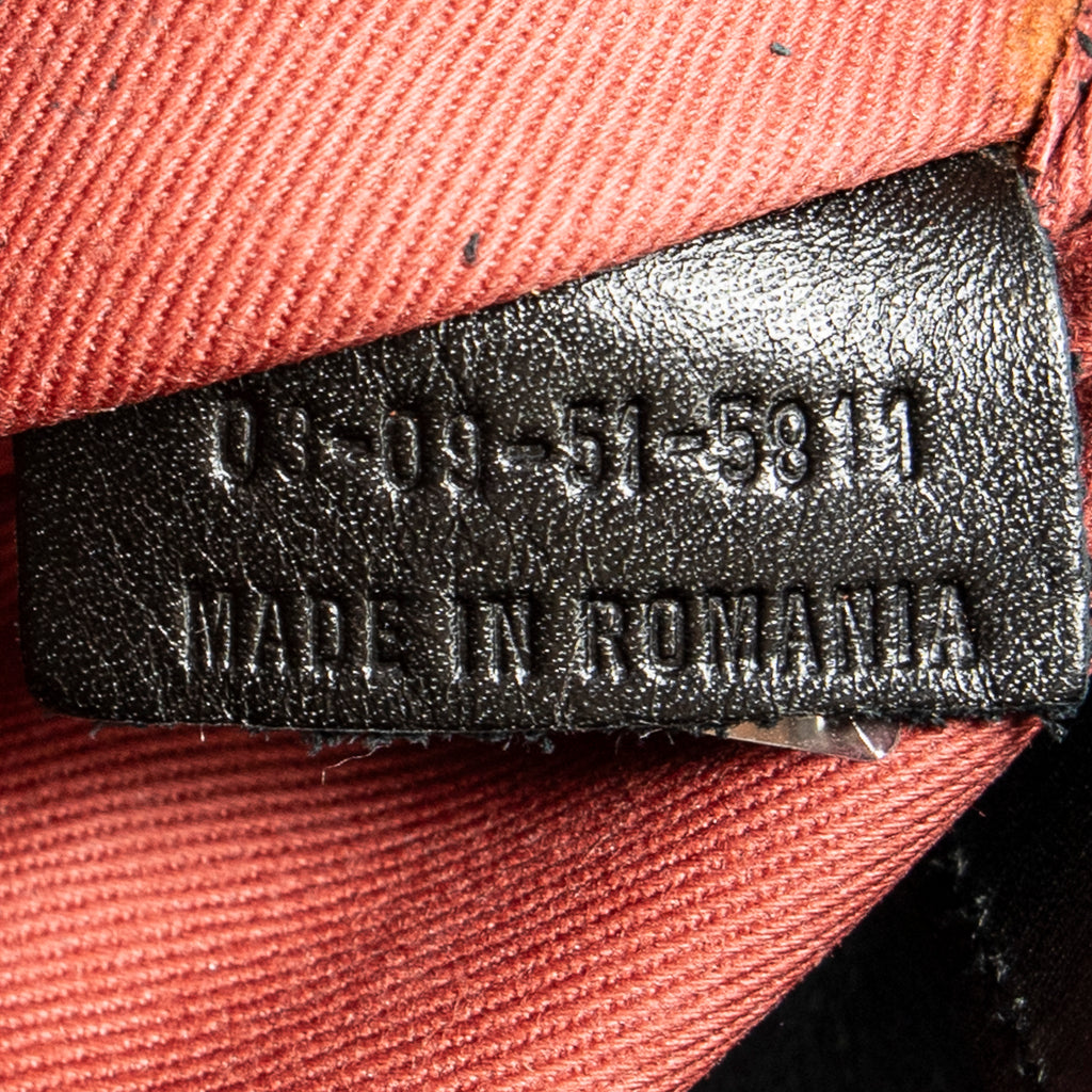 Shoulder Bag Victoria Black Calfskin Leather