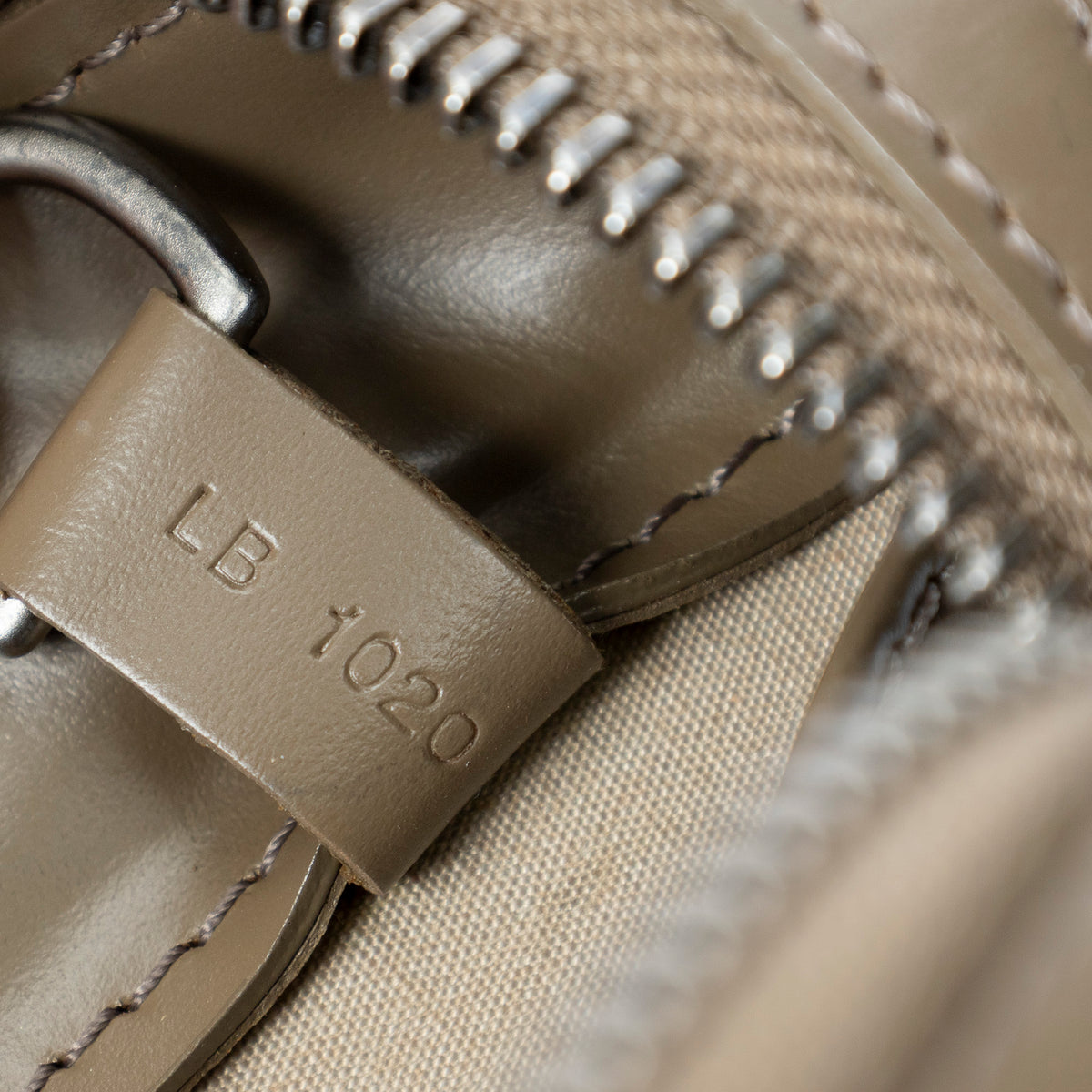 Shoulder Bag Croisette PM Pepper Epi