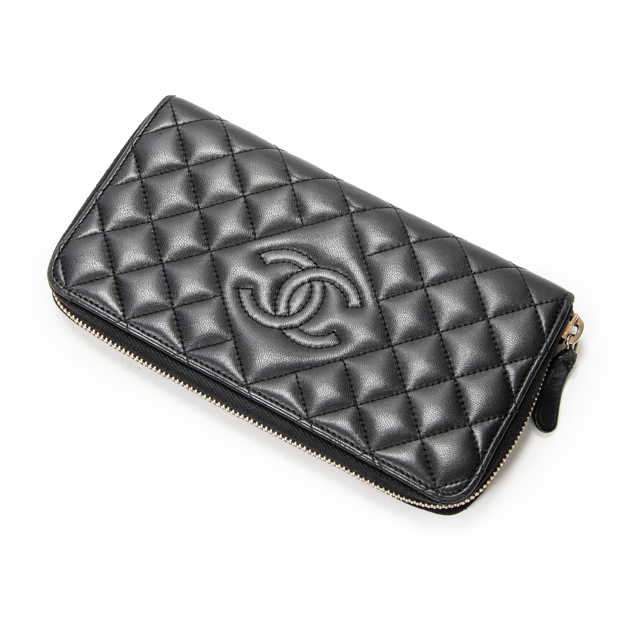 Wallet CC Zip Around Wallet Black Quilted Lambskin Leather
