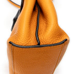 Sac porté épaule petit bambou quotidien anse supérieure cuir de veau grainé jaune moutarde