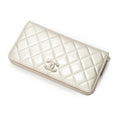 Wallet L-Gusset Zip Wallet Grey Quilted Patent Leather