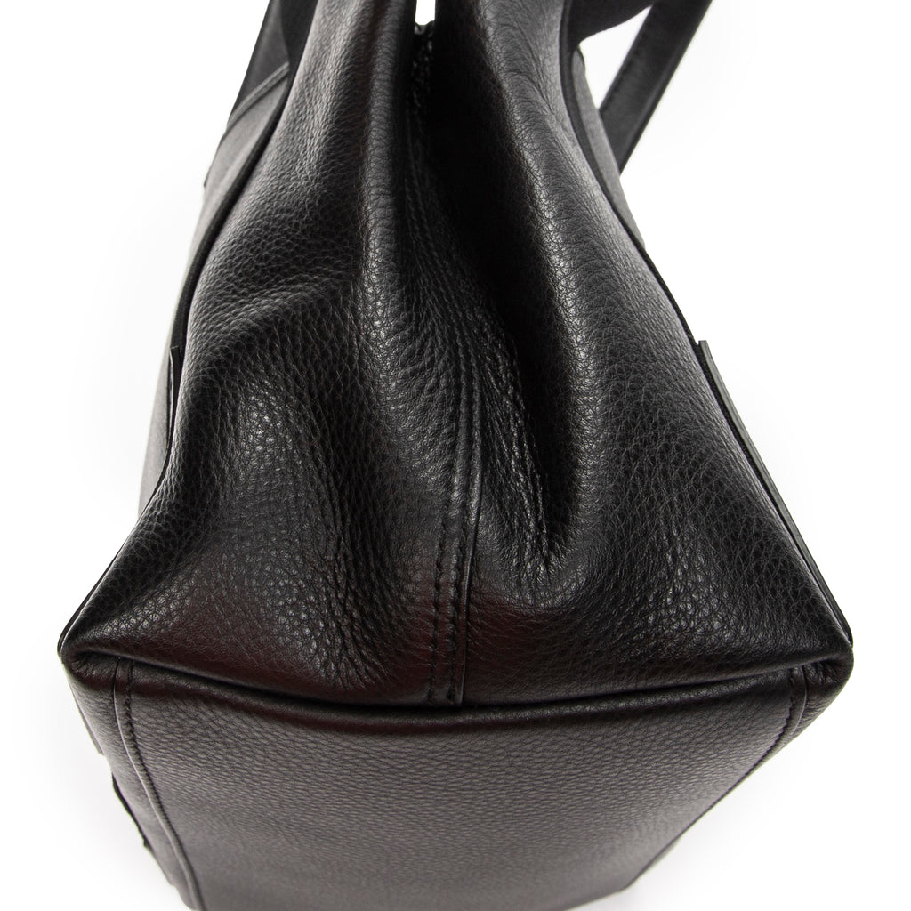 Shoulder Bag Small Navy Cabas Black Grained Leather