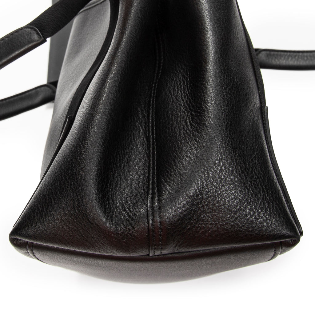 Shoulder Bag Small Navy Cabas Black Grained Leather