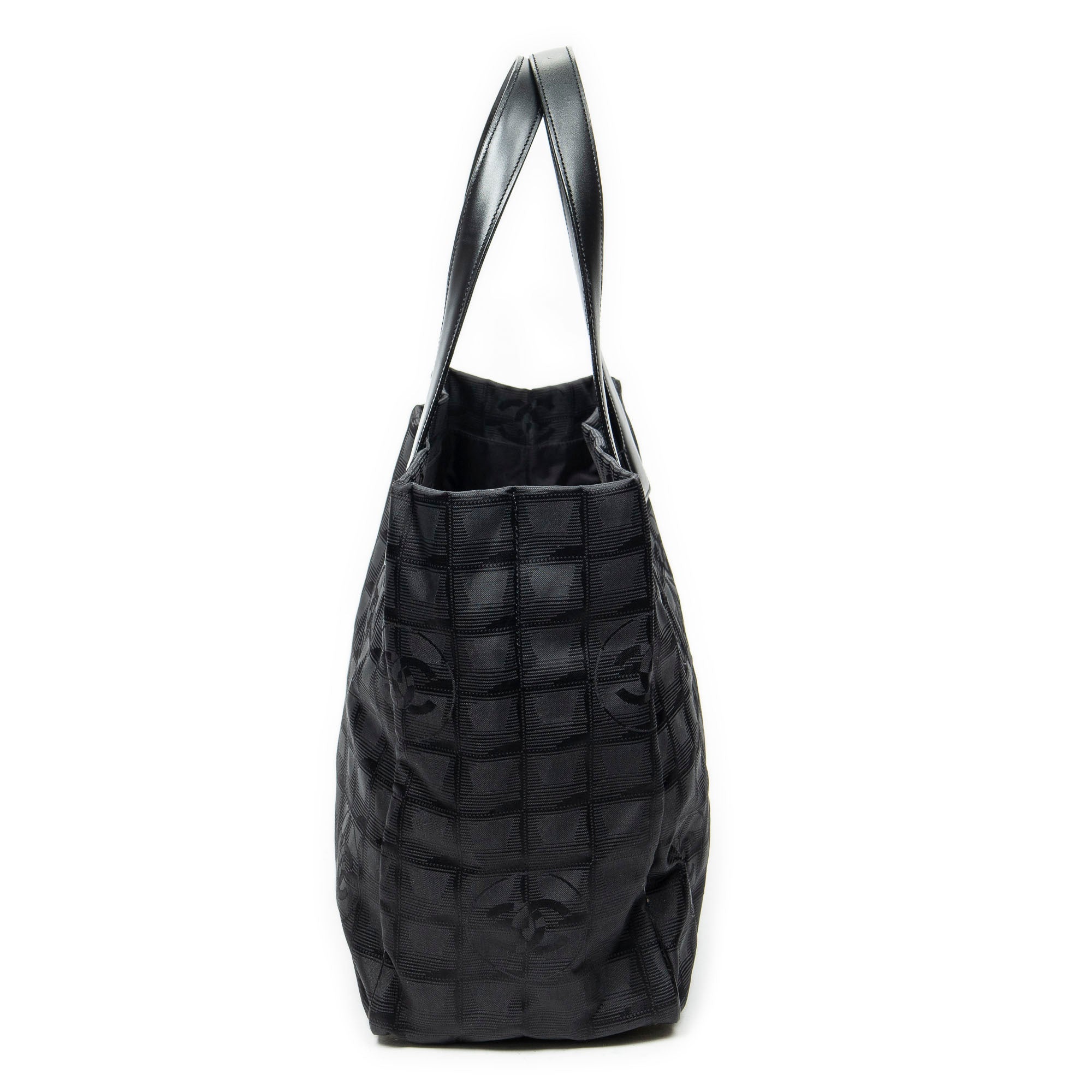 Shoulder Bag New Travel Line Medium Shopping Tote Black New Travel Line Print Nylon Canvas