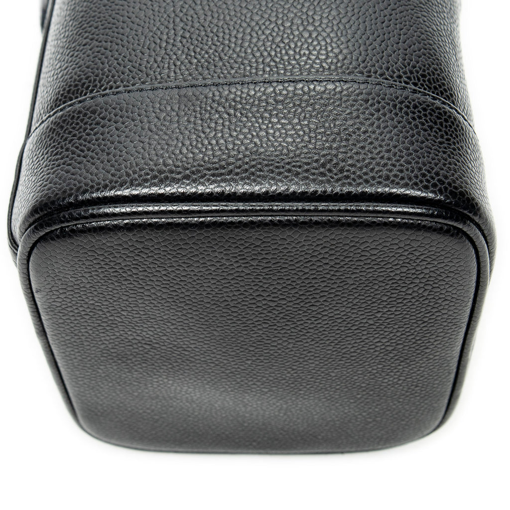 Pouch Timeless Tall Vanity Case Black Caviar Leather