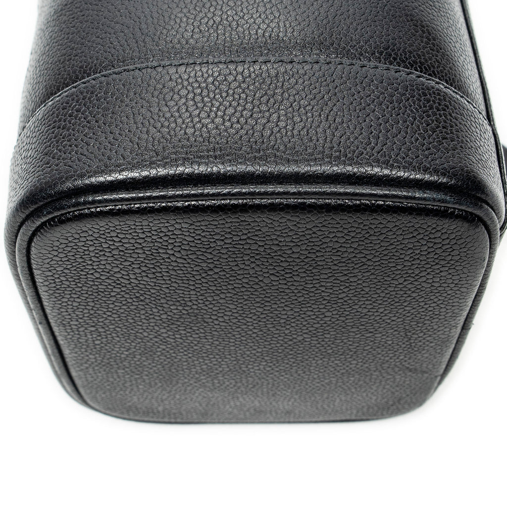 Pouch Timeless Tall Vanity Case Black Caviar Leather