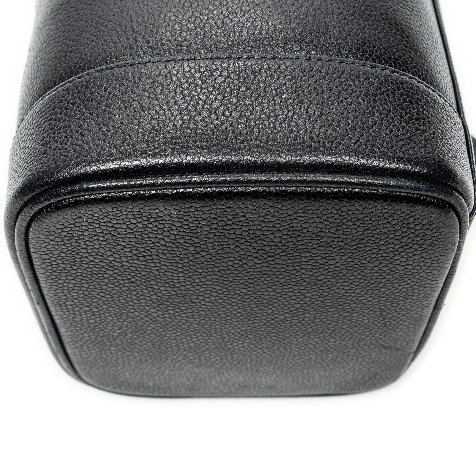 Pouch Timeless Tall Vanity Case Black Caviar Leather