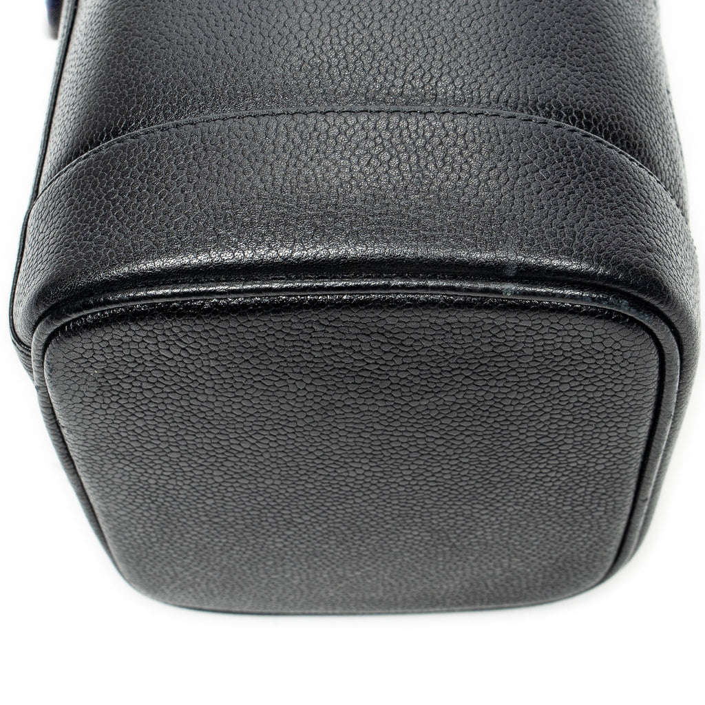 Pouch Timeless Tall Vanity Case Black Caviar Leather