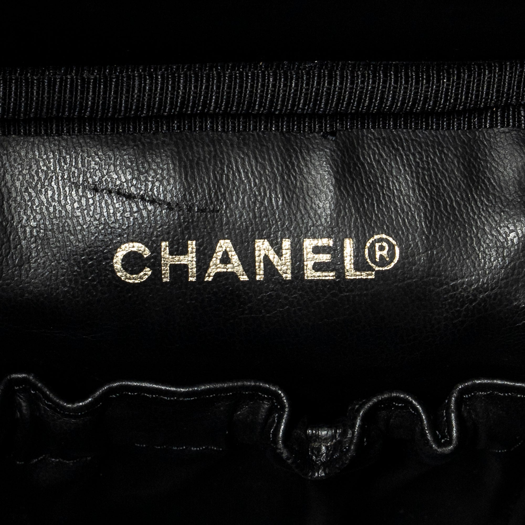 Pouch Timeless Tall Vanity Case Black Caviar Leather