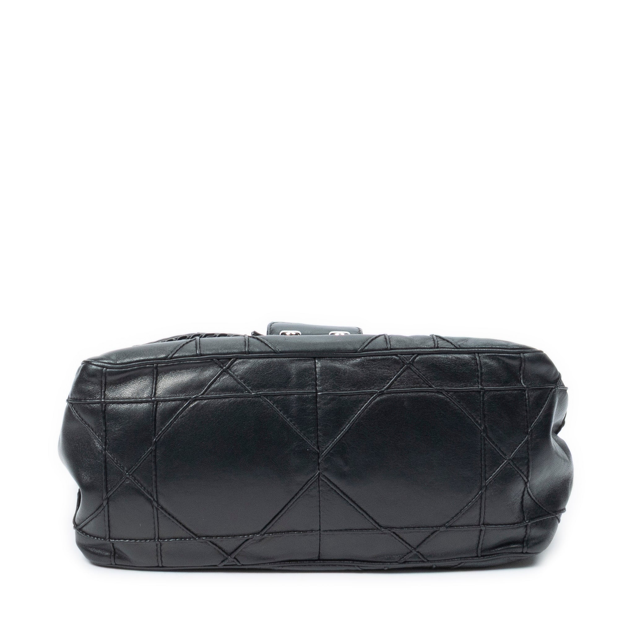 Shoulder Bag New Lock Ruffle Flap Black Cannage Lambskin Leather