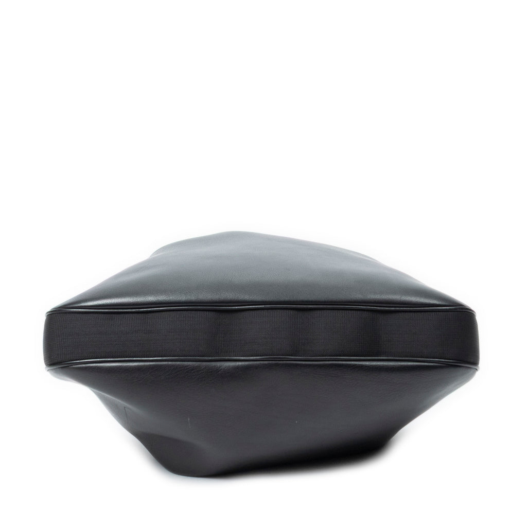 Shoulder Bag Attache Hobo Black Smooth Calfskin Leather