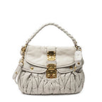 Bolso de hombro Coffer doble bolsillo Hobo piel Nappa Matelassé gris