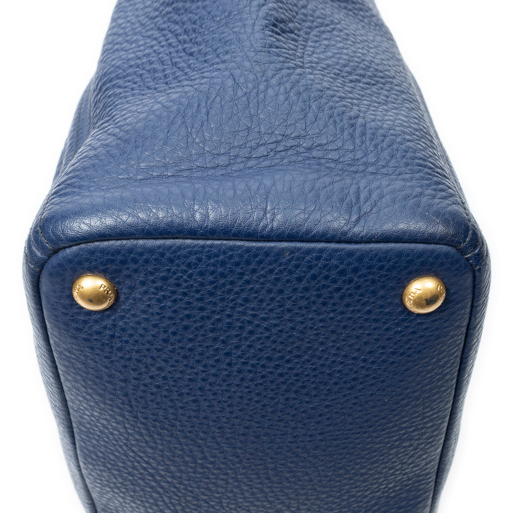 Shoulder Bag Side Pocket Shopping Tote Navy Vitello Daino Leather
