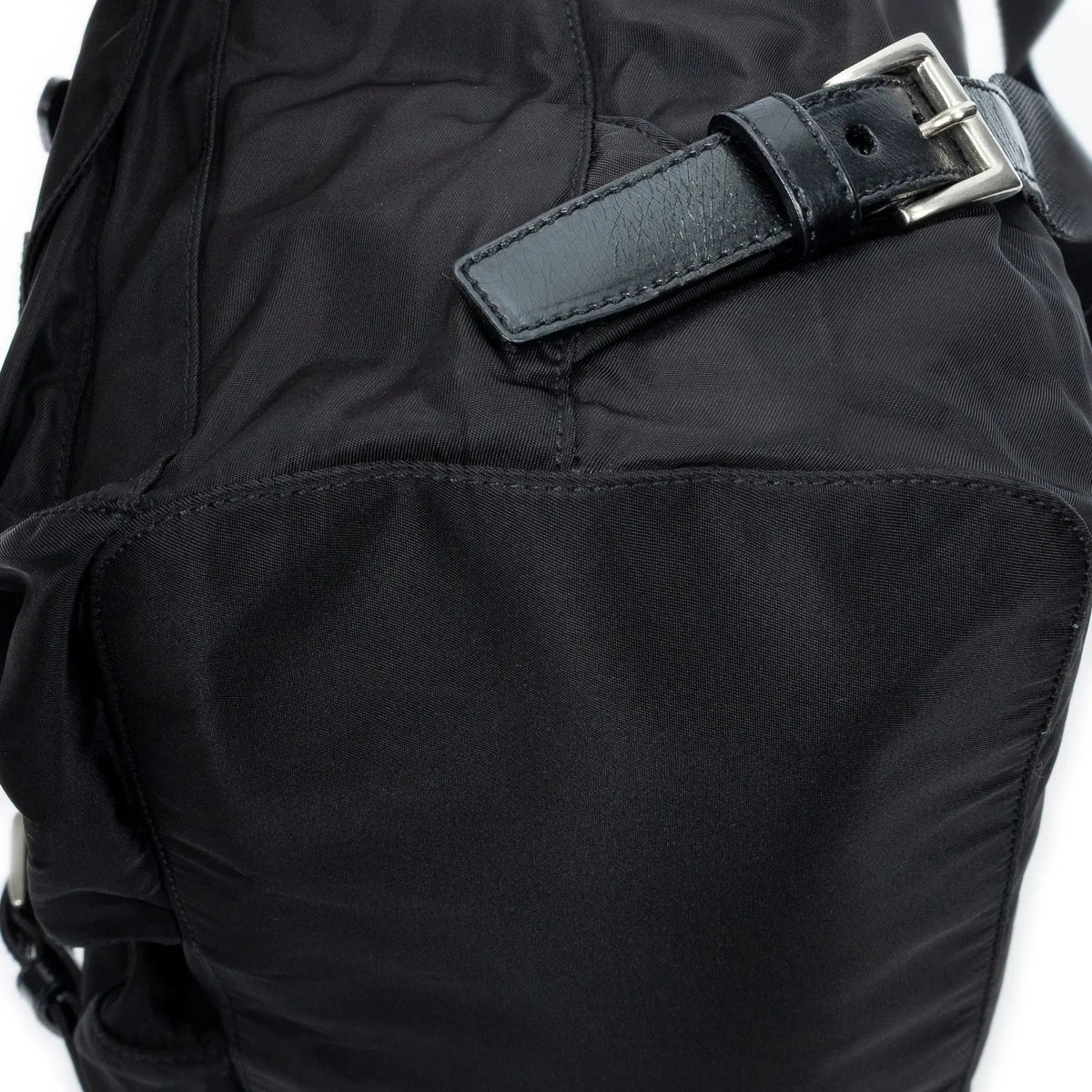Mochila grande con cordón de ajuste lona de nailon negra