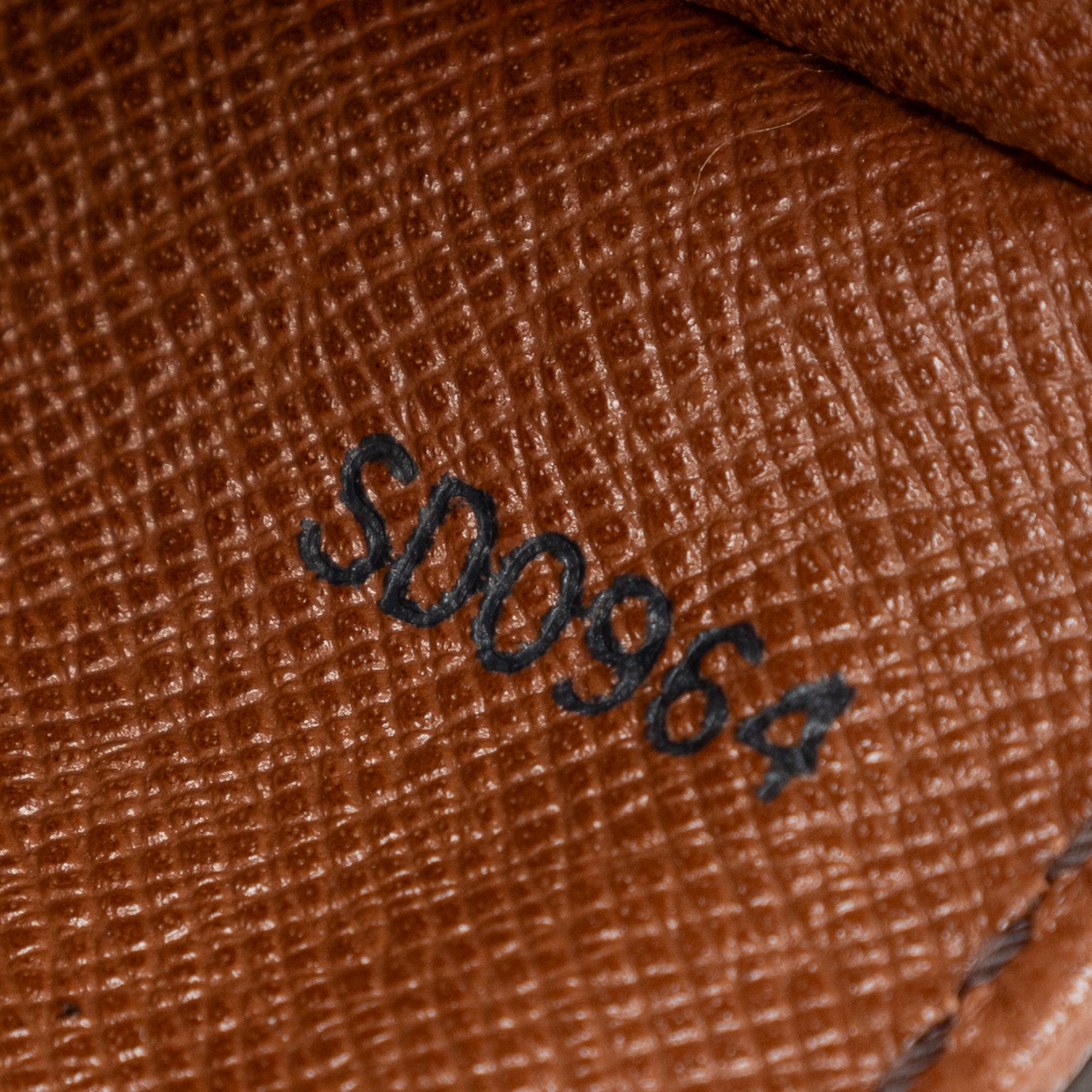 Shoulder Bag Chantilly MM Brown Monogram Canvas