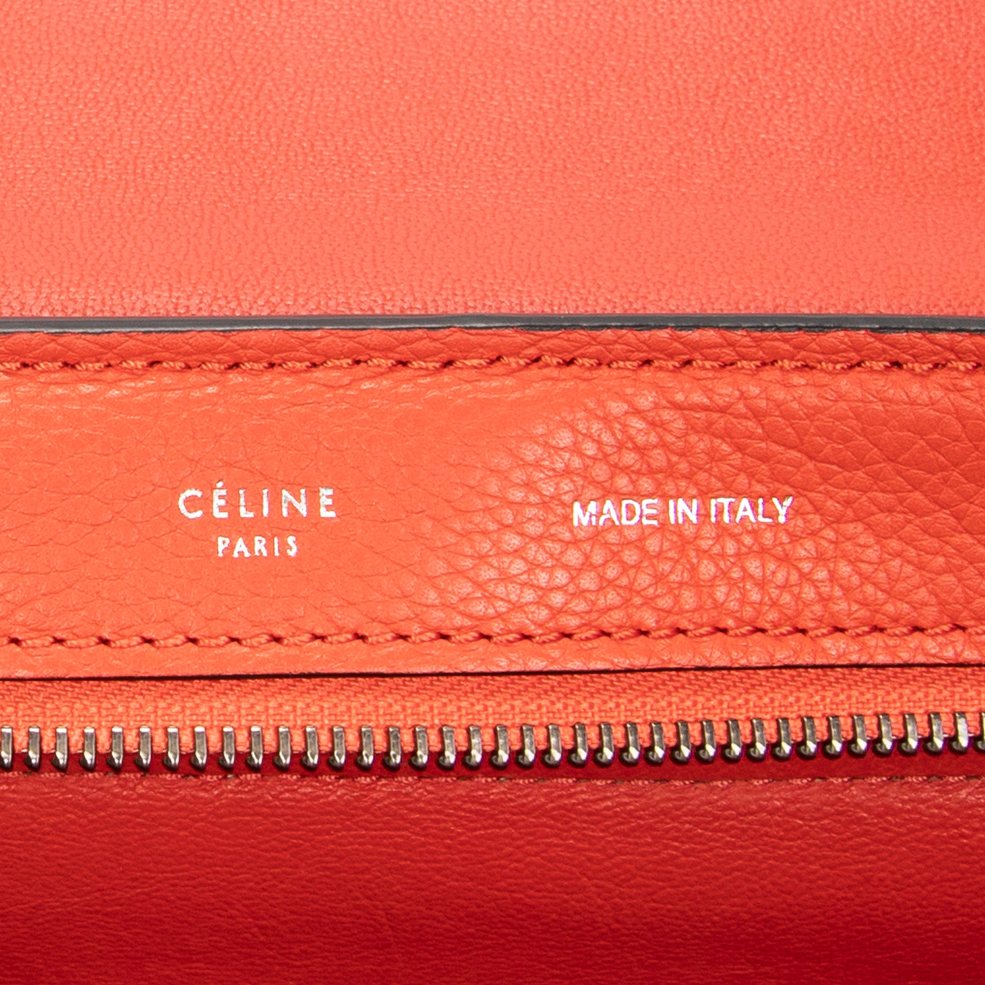 Shoulder Bag Medium Trapeze Red Grained Calfskin Leather