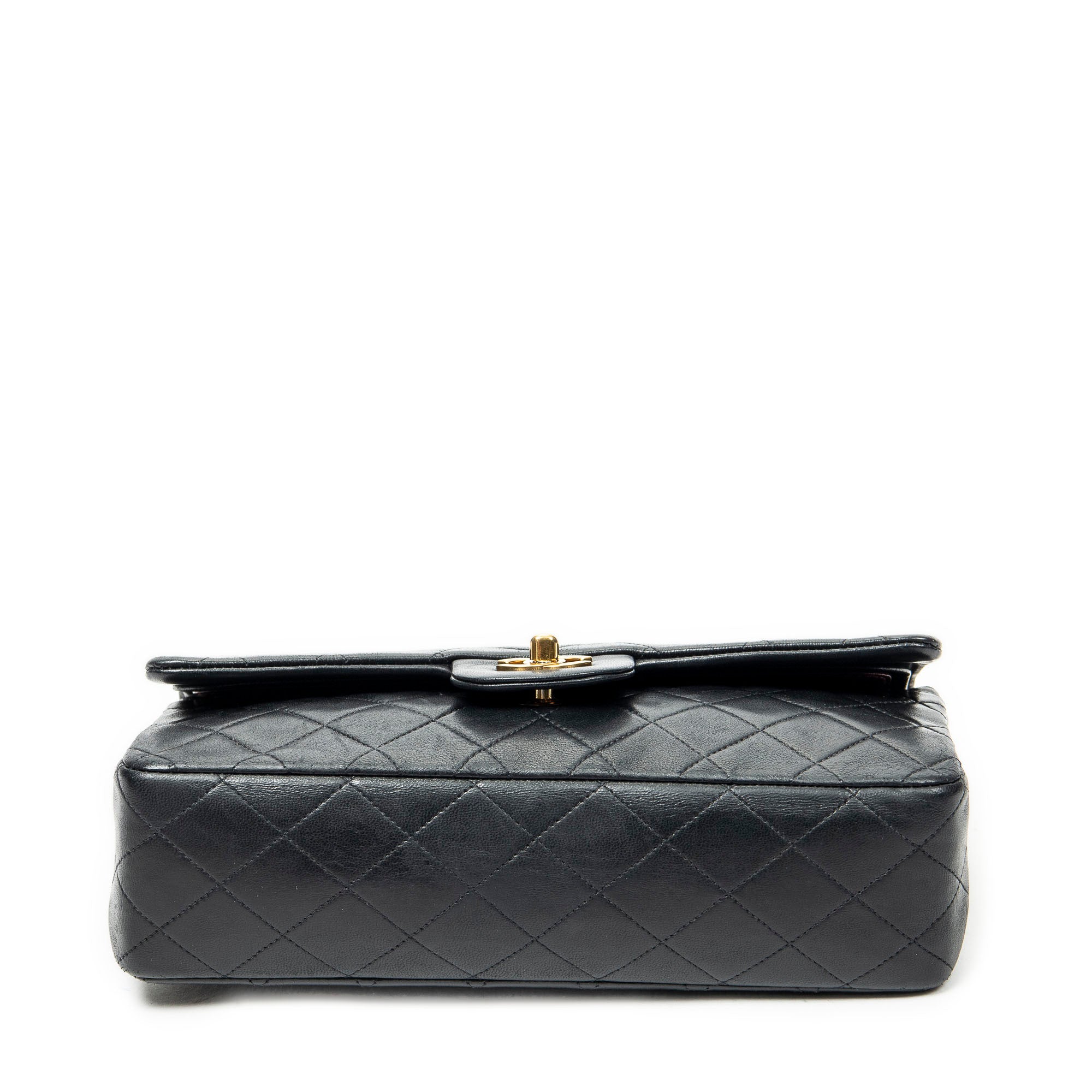 Shoulder Bag Classic Double Flap 26 Black Quilted Lambskin Leather
