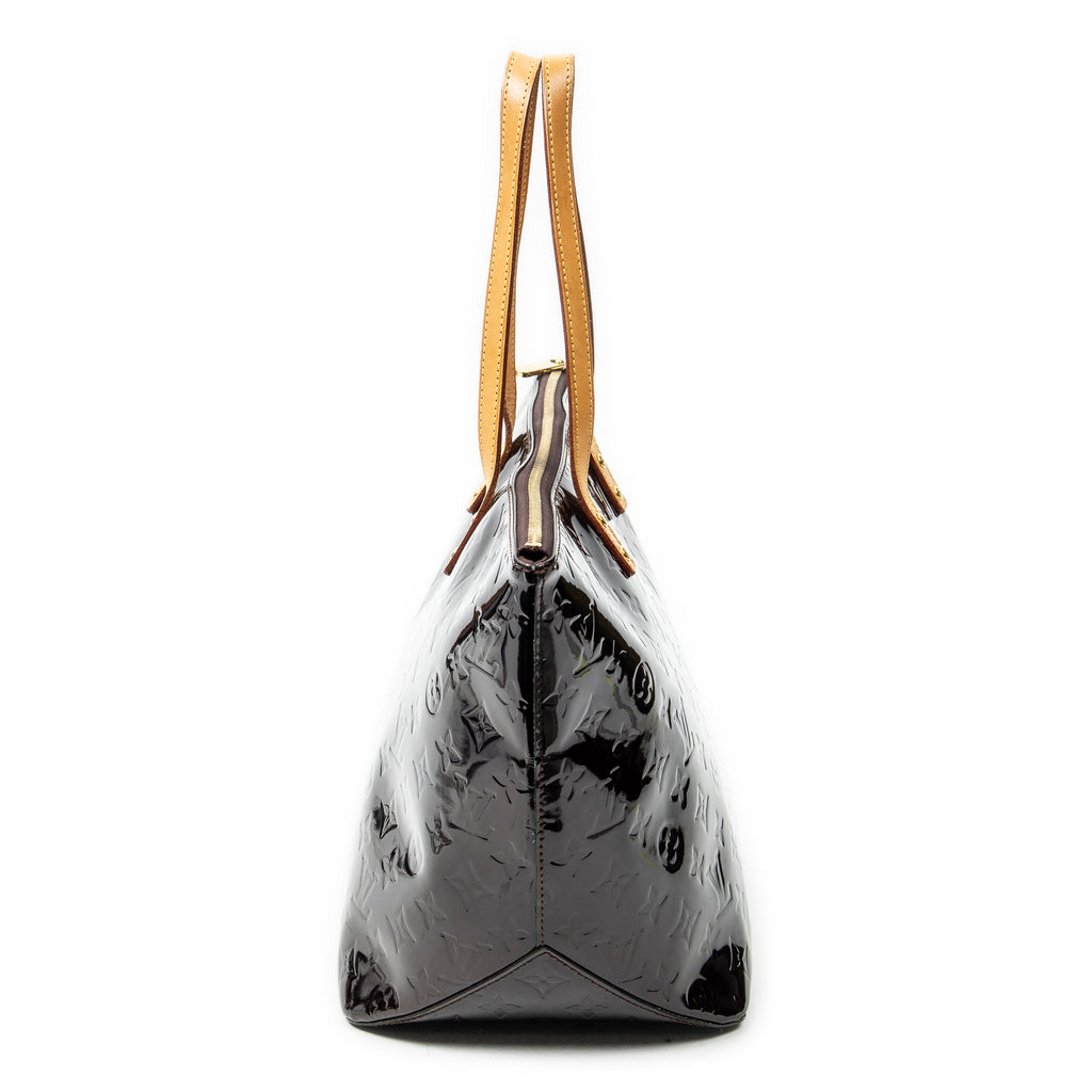 Sac porté épaule Bellevue GM Amarante Monogram Vernis