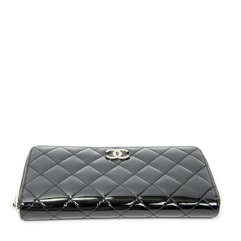 Wallet CC Zip Around Wallet Black Quilted Patent Leather
