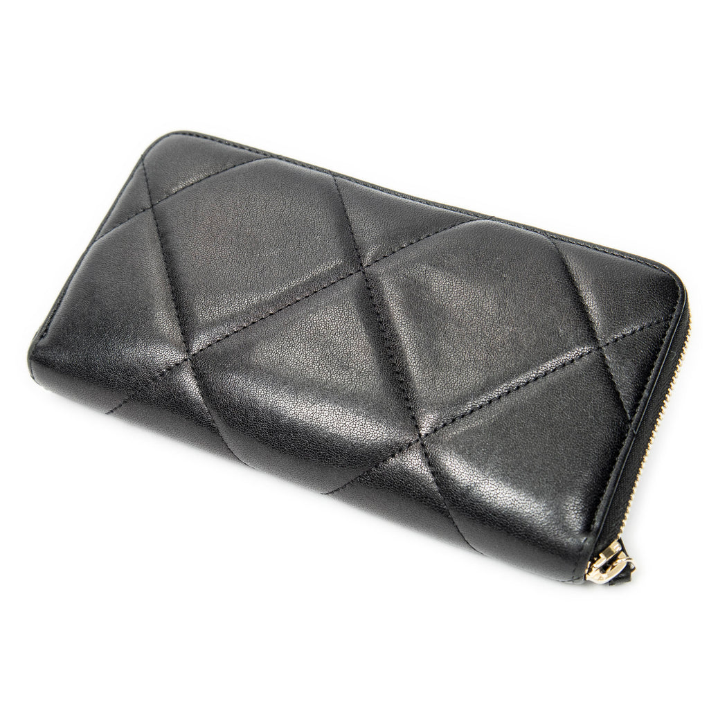 Wallet 19 Zip Around Wallet Black Quilted Lambskin Leather