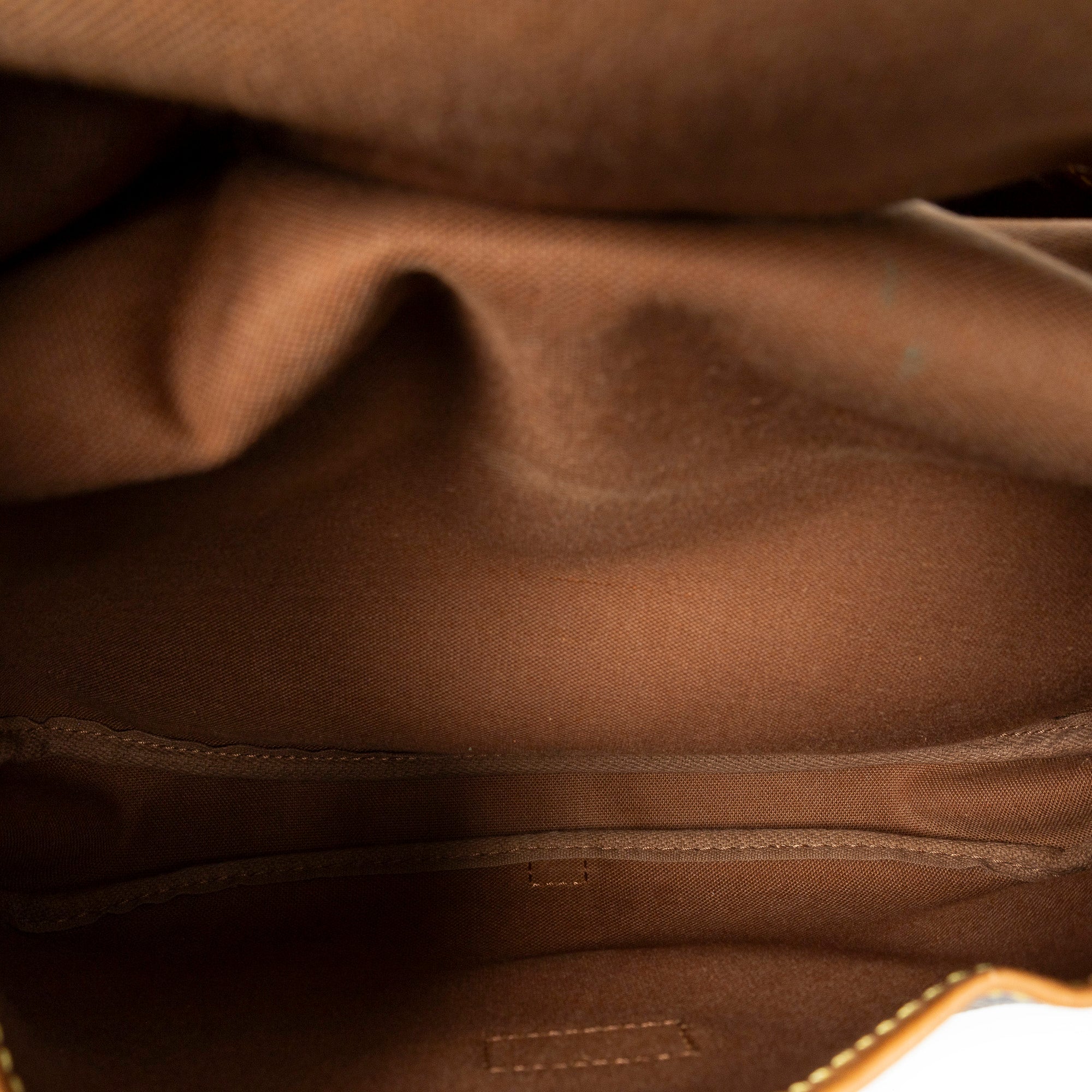 Shoulder Bag Saumur MM Brown Monogram Canvas