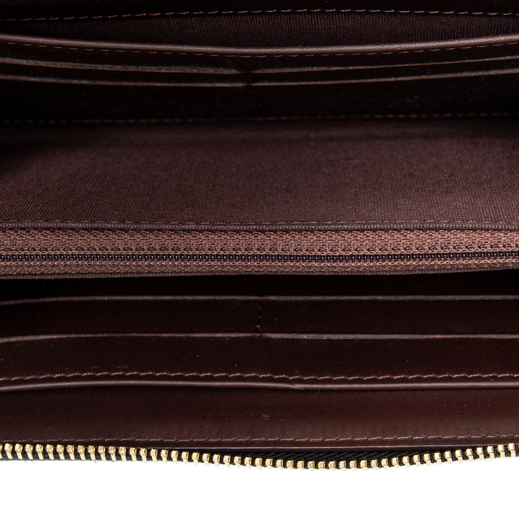 Wallet Classic Zip Around Wallet Black Quilted Caviar Leather