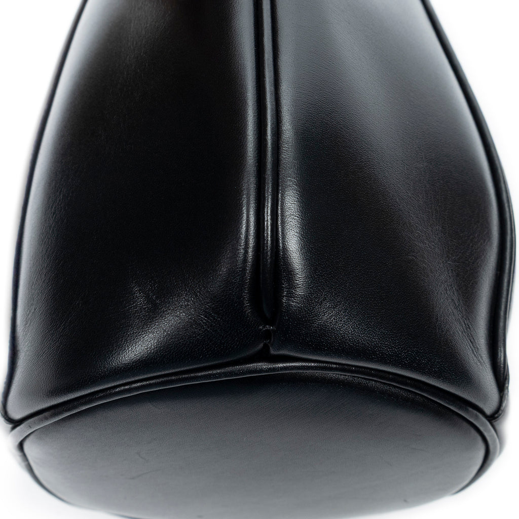 Shoulder Bag Small Talitha Bucket Bag Black Calfskin Leather