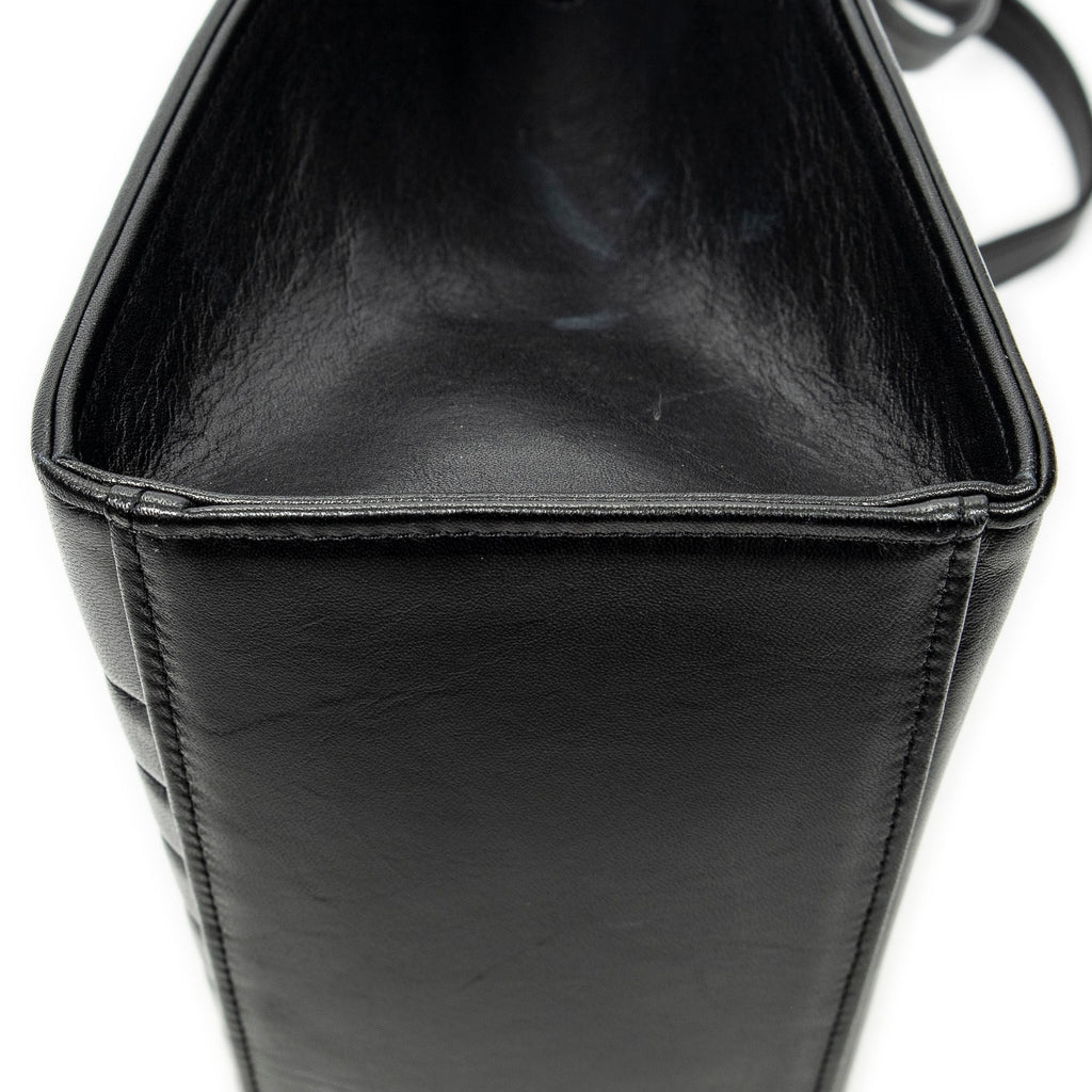 Shoulder Bag Vintage Trapezoid Top Handle Flap Black Chevron Quilted Calfskin Leather