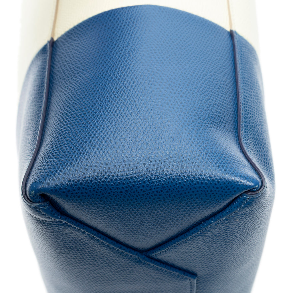 Shoulder Bag Vertical Cabas Tote Ivory Grained Leather