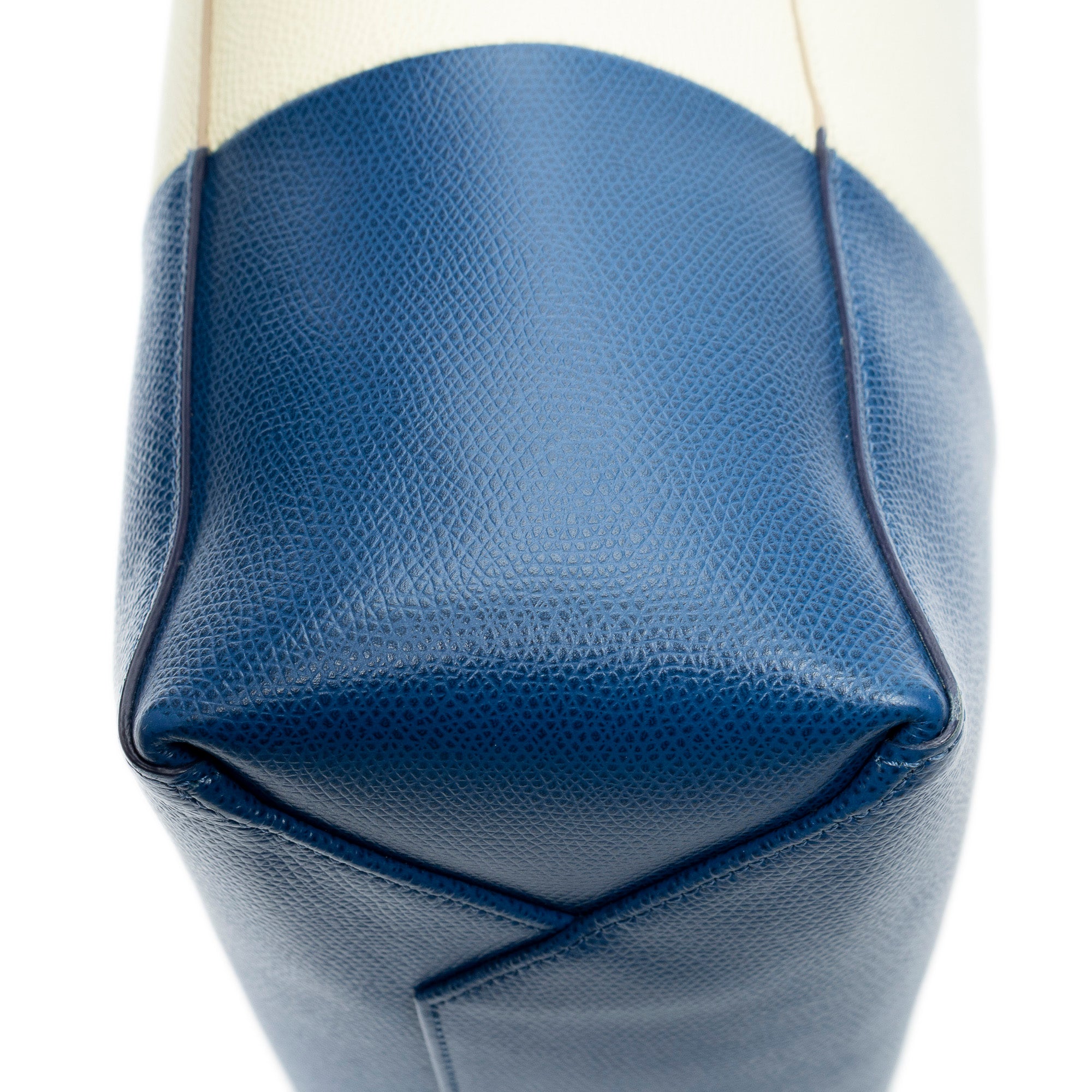 Shoulder Bag Vertical Cabas Tote Ivory Grained Leather