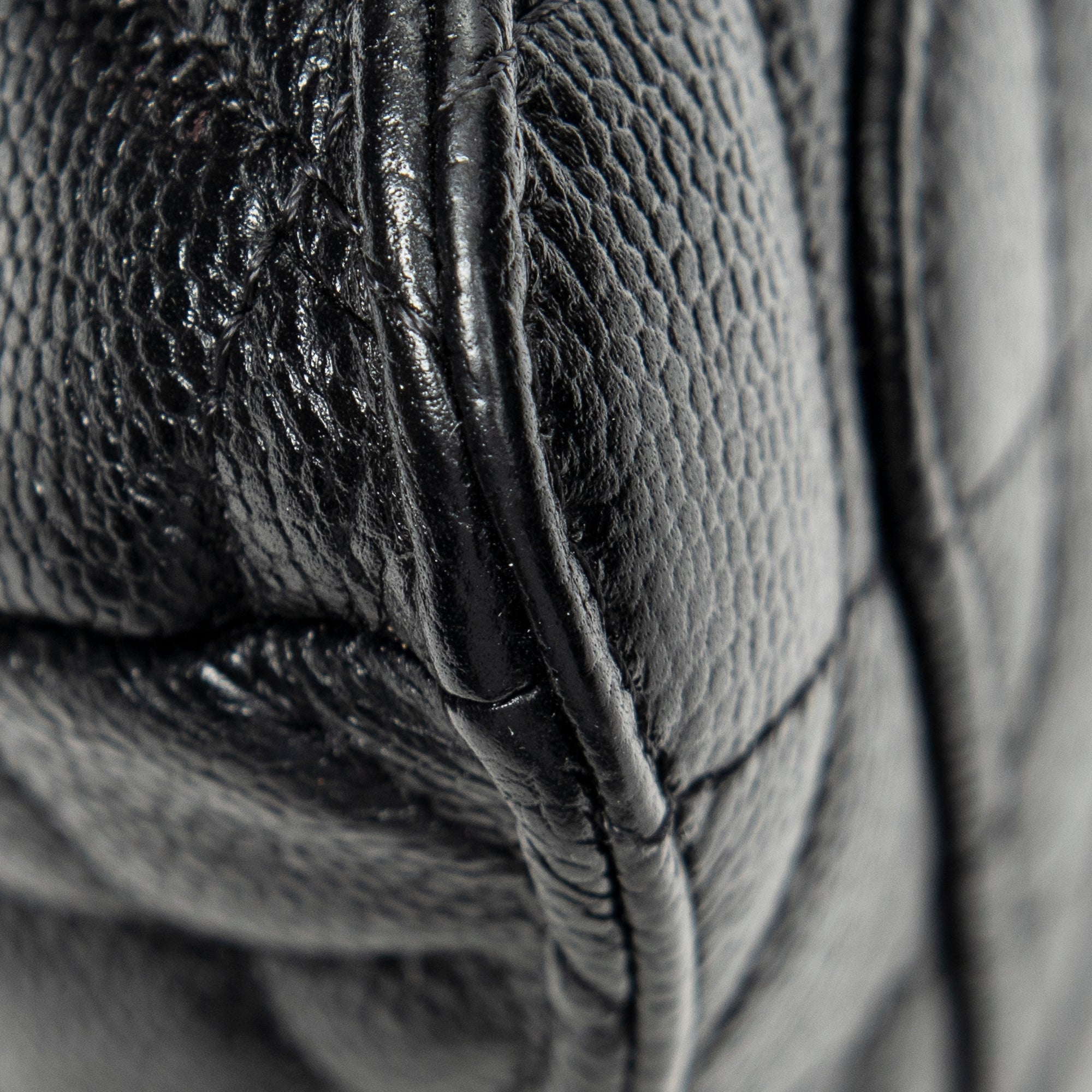 Shoulder Bag CC Foldable Chain Tote Black Quilted Caviar Leather