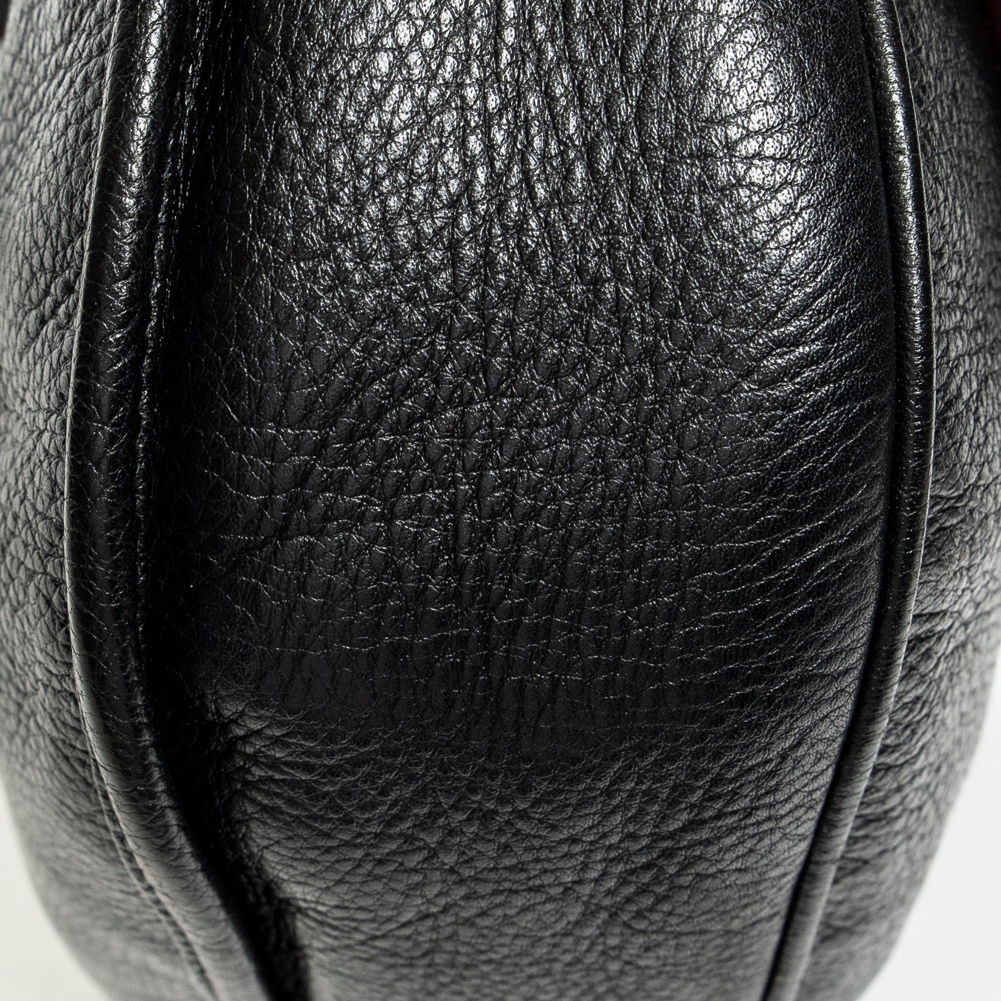 Shoulder Bag Heritage Flap Messenger Black Grained Calfskin Leather