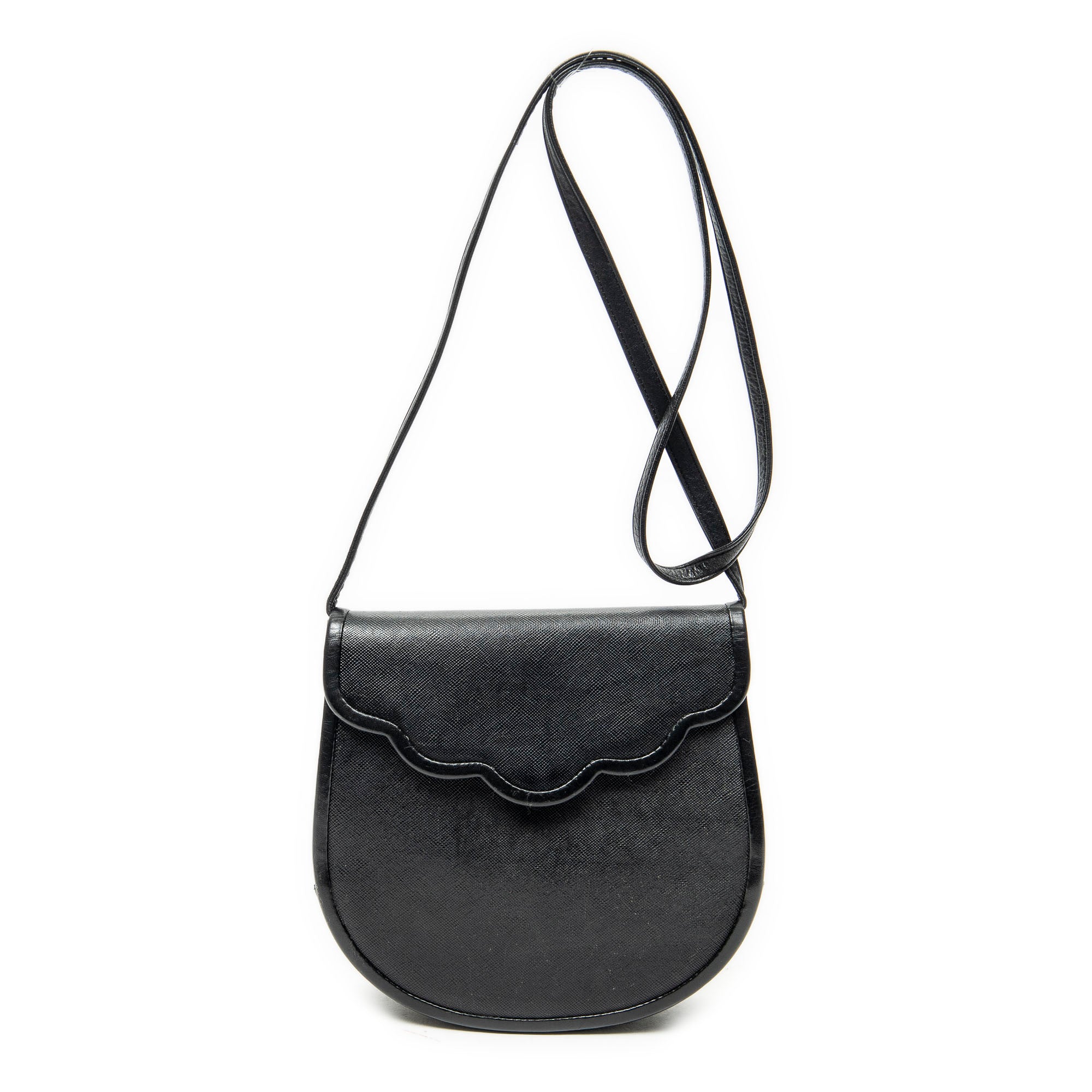 Shoulder Bag Vintage Scallop Flap Crossbody Black Grained Calfskin Leather