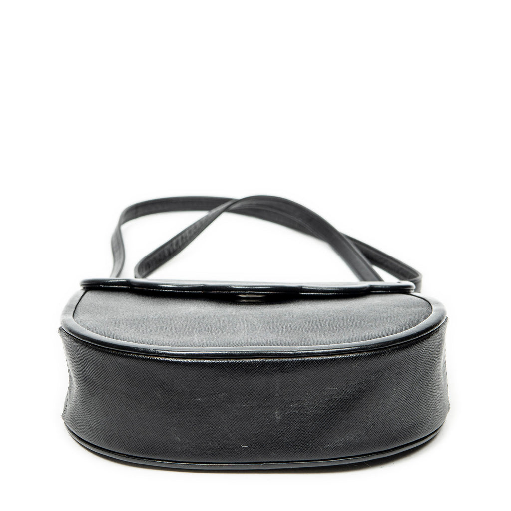 Shoulder Bag Vintage Scallop Flap Crossbody Black Grained Calfskin Leather