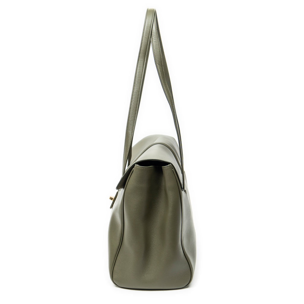 Shoulder Bag Large Soft 16 Bag Olive Smooth Calfskin Leather