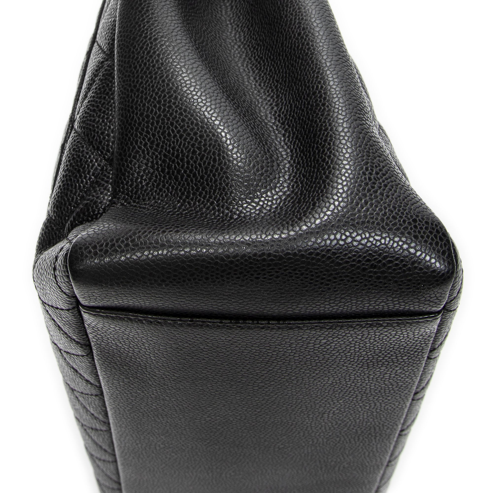 Shoulder Bag Grand Shopping Tote Black Quilted Caviar Leather