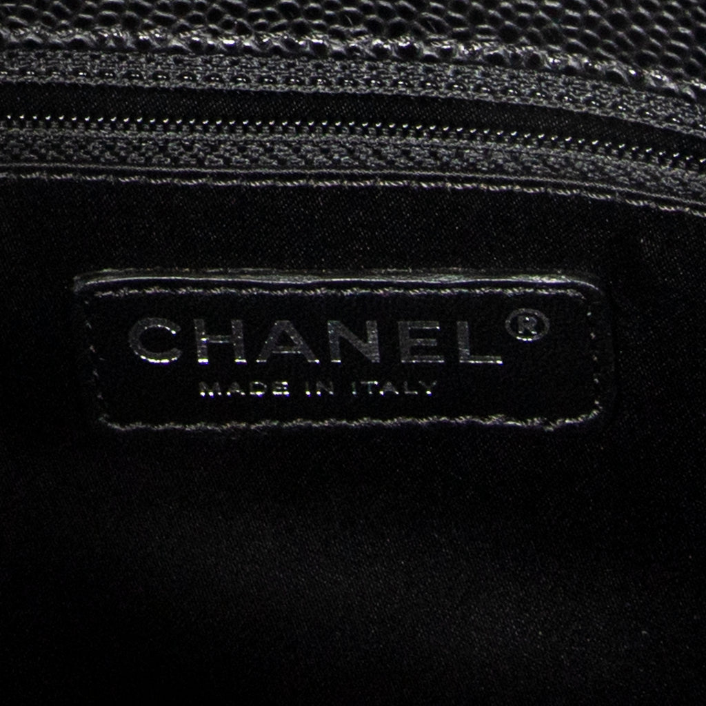 Shoulder Bag Grand Shopping Tote Black Quilted Caviar Leather