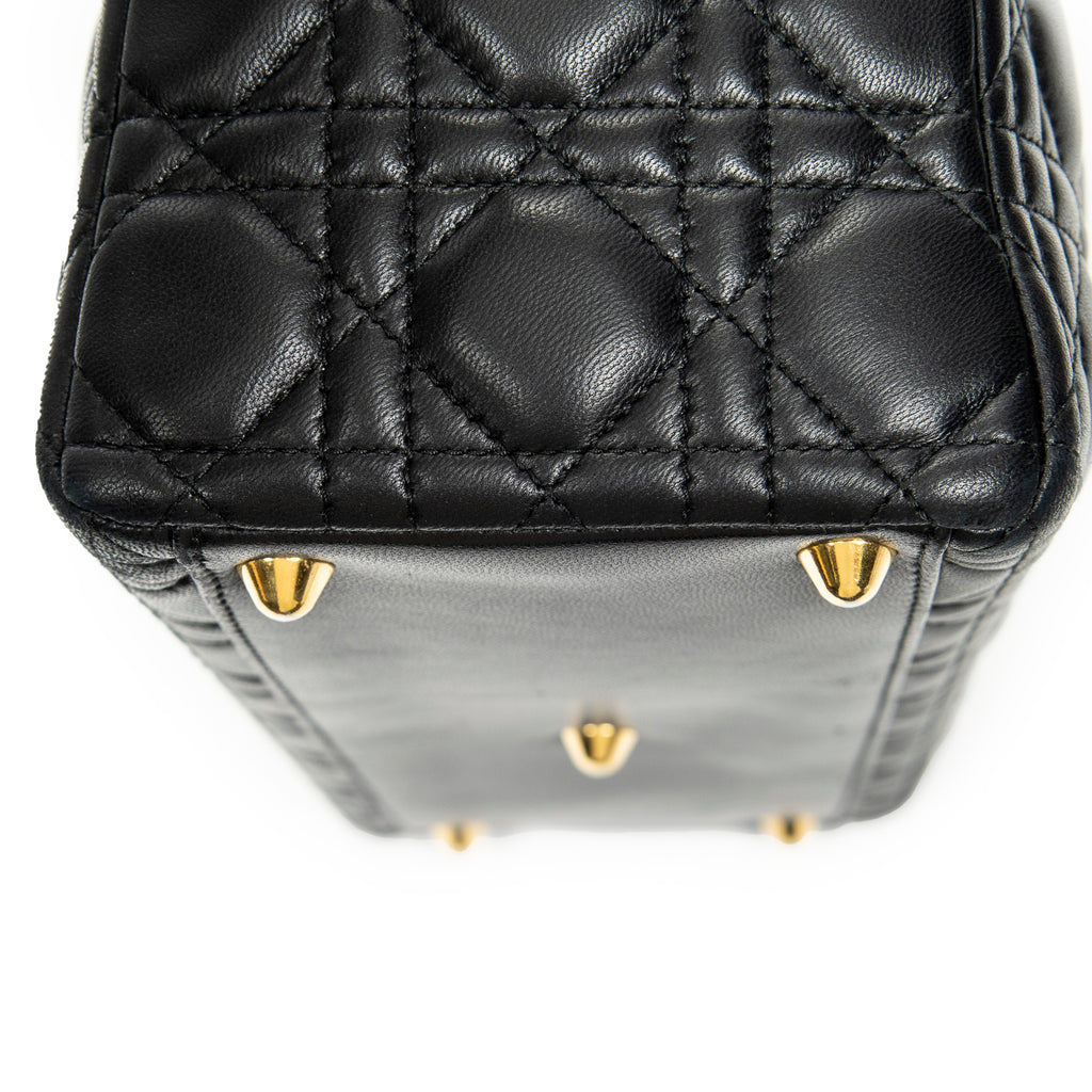 Sac à bandoulière Lady Dior grand modèle zippé en cuir d'agneau Cannage noir