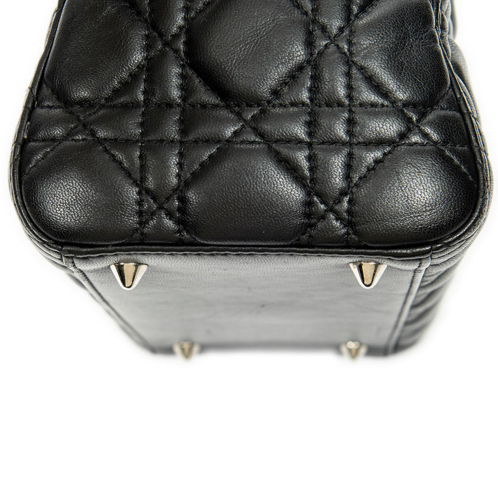 Sac bandoulière moyen Lady Dior Zip en cuir d'agneau Cannage noir