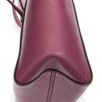 Sac bandoulière Mini Swing Tote en cuir de veau grainé rose