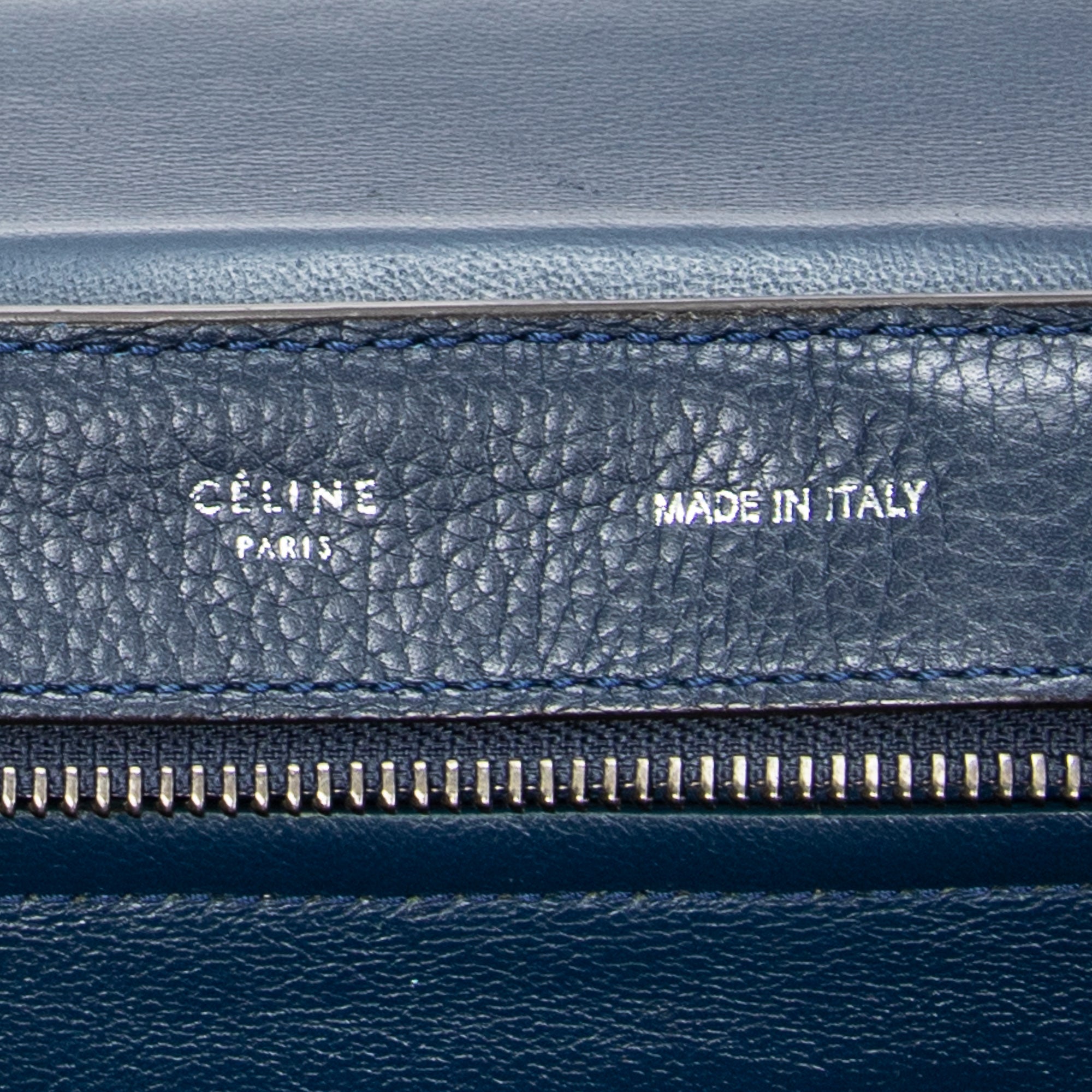 Shoulder Bag Medium Trapeze Navy Grained Calfskin Leather