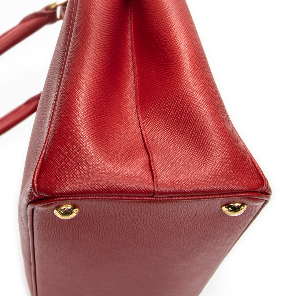 Shoulder Bag Medium Galleria Double Zip Tote Red Saffiano Leather
