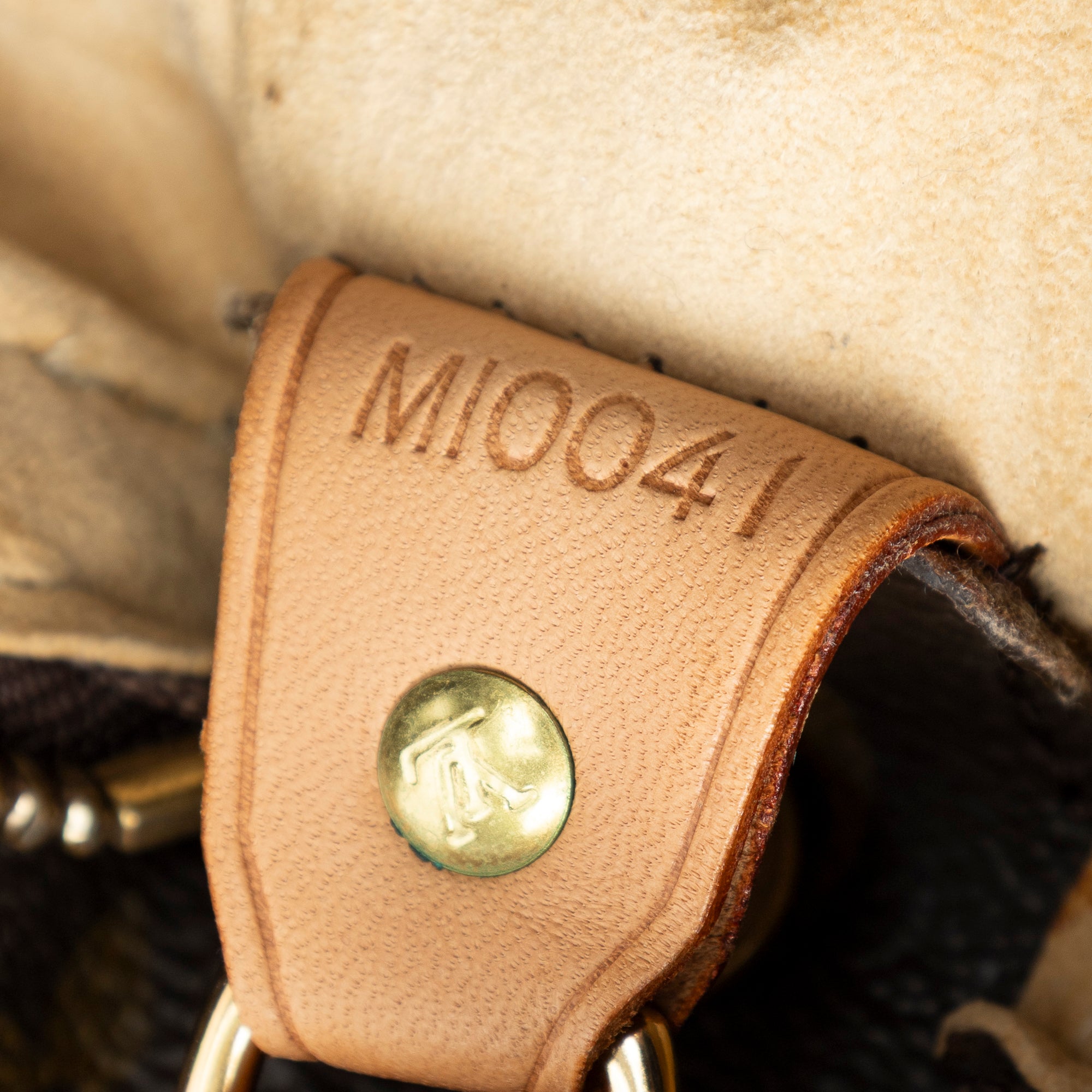 Shoulder Bag Looping GM Brown Monogram Canvas